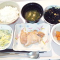 写真: ７月５日夕食(鶏肉の味噌漬け焼き) #病院食