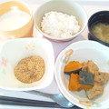 写真: ７月８日朝食(野菜入りがんもの煮物) #病院食
