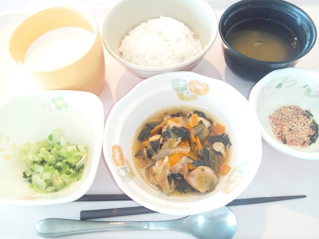 写真: ８月３日朝食(鶏肉の野菜あん) #病院食