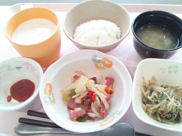 写真: ８月１７日朝食(野菜炒め) #病院食