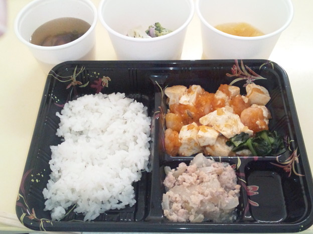 ８月２３日昼食(豆腐とえびのチリソース) #病院食