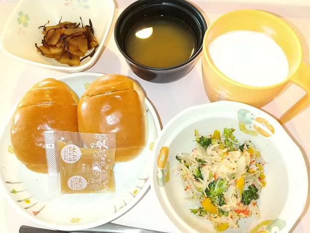 １２月４日朝食(ブロッコリーのかにかま炒め) #病院食