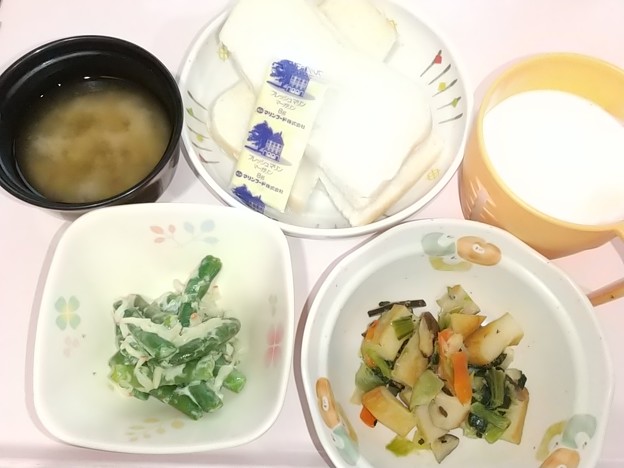 Photos: ２月１３日朝食(葱とさつま揚げの炒め物) #病院食