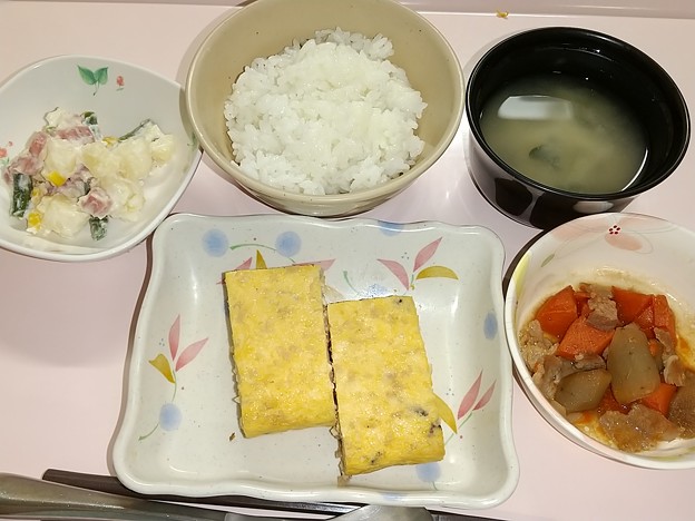 写真: ４月５日夕食(ふくさ焼き) #病院食