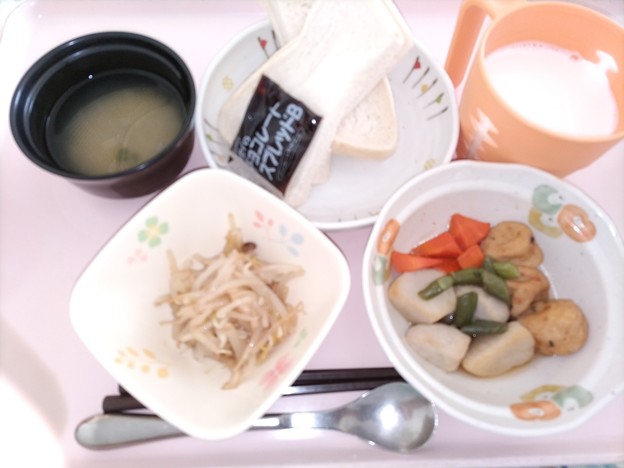 ４月１７日朝食(がんもと里芋の煮物) #病院食