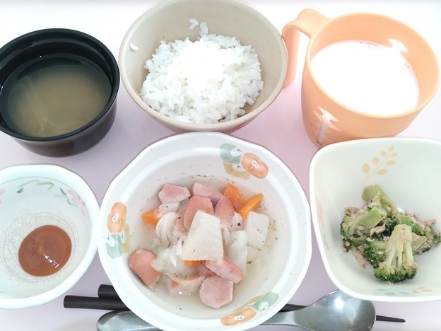 写真: ７月１１日朝食(ウインナーと野菜のポトフ) #病院食