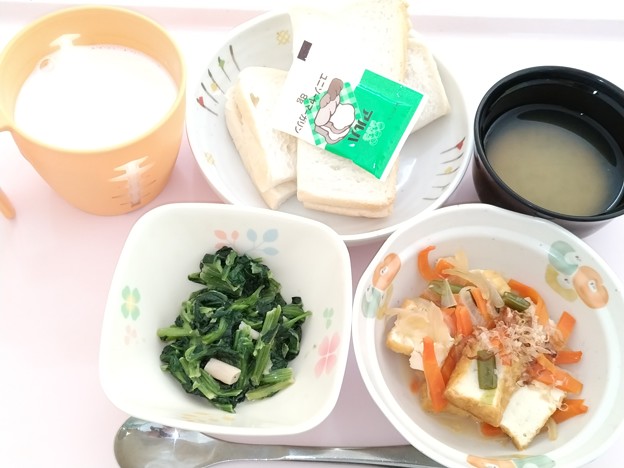 ９月２日朝食(厚揚げのおかか炒め) #病院食