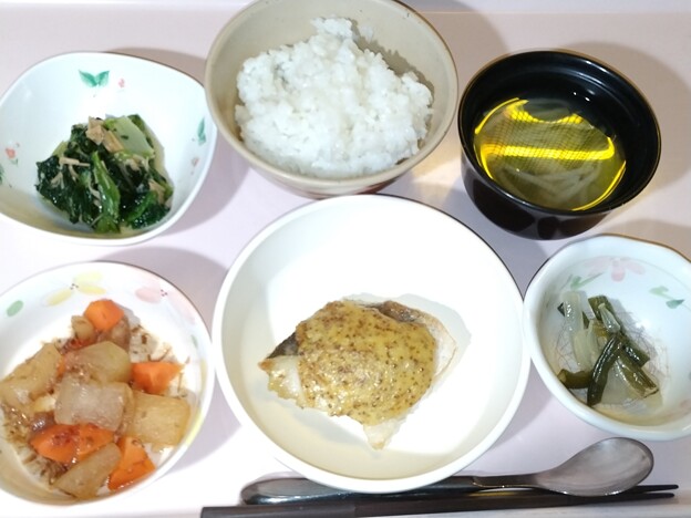 １１月２８日夕食(白身魚のマスタード焼き) #病院食