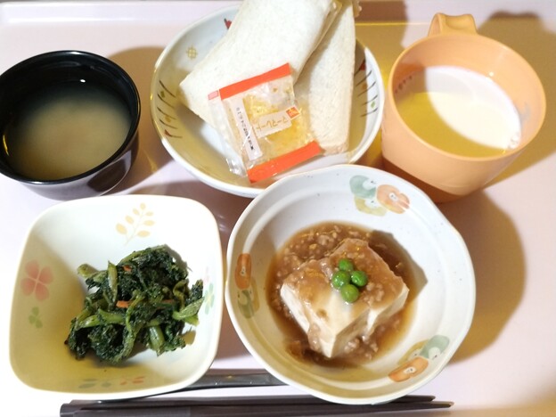 ２月２６日朝食(豆腐のそぼろかけ) #病院食