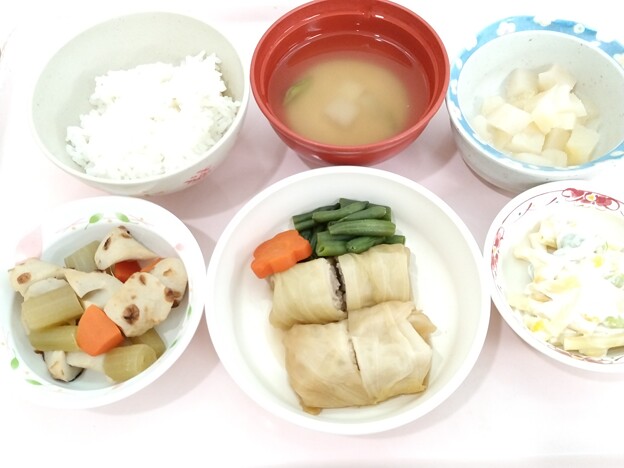写真: ５月１０日昼食(煮込みロールキャベツ) #病院食