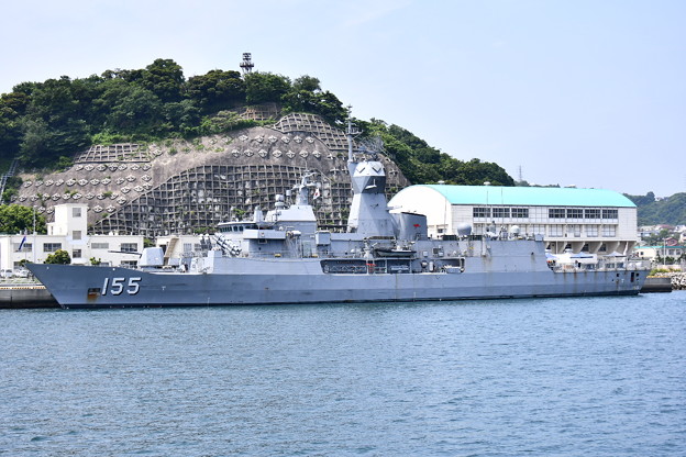 Photos: 珍しい豪海軍のフリゲート艦バララット寄港(2)