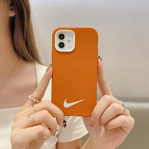 光沢感 iPhone 13 pro max/13pro 保護ケース Nike 全面保護 カバー iPhone 12/12pro ナイキ ハイブランド iPhone 11ケース nike 綺麗カバー