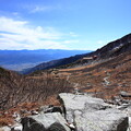 写真: 木曽駒ヶ岳への登山道から南を望む