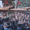 写真: 深川八幡水かけ祭
